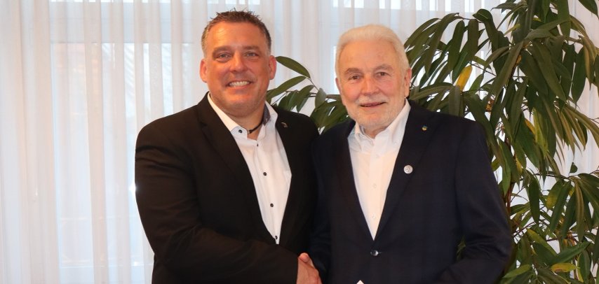 Landesehrennadel für Karl-Heinz Hasenstab